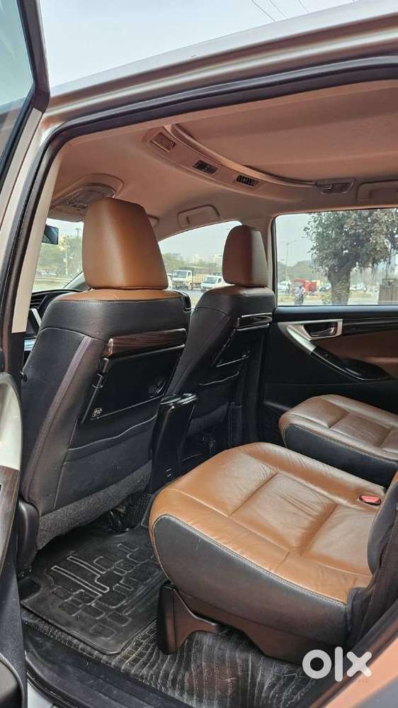 Toyota Innova Crysta 2.8 Zx At, 2017, Diesel