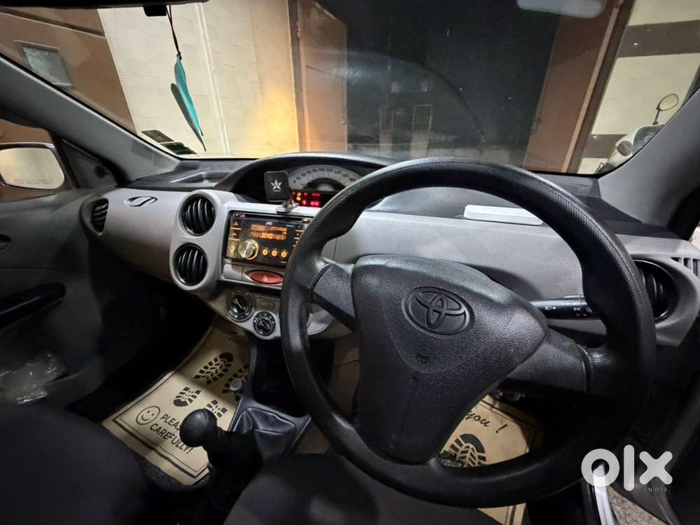 Toyota Etios Liva 2011