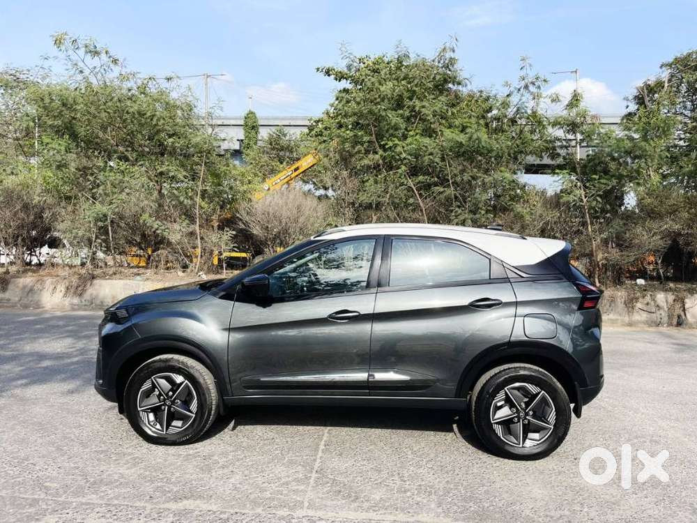 Tata Nexon Creative Plus S 1.2 Revotron Petrol 6 Amt Dt, 2024, Petro..
