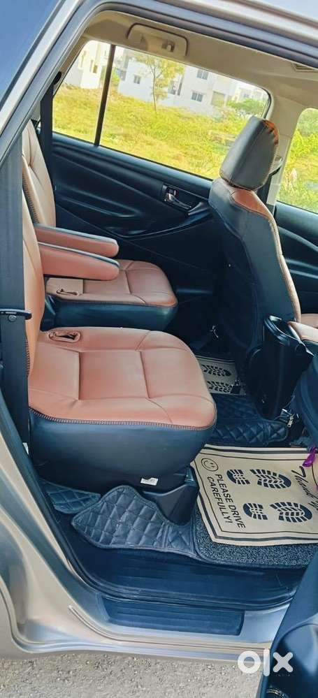 Toyota Innova Crysta 2019 Diesel 180000 Km Driven