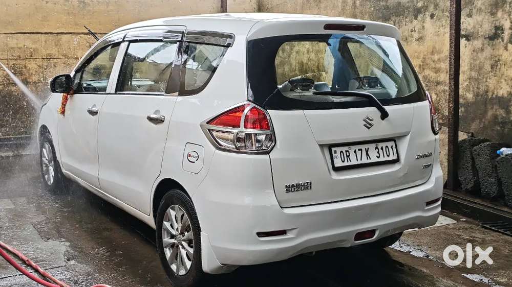 Maruti Suzuki Ertiga Diesel 2012 ( Selling Due To Urgent Money Need )