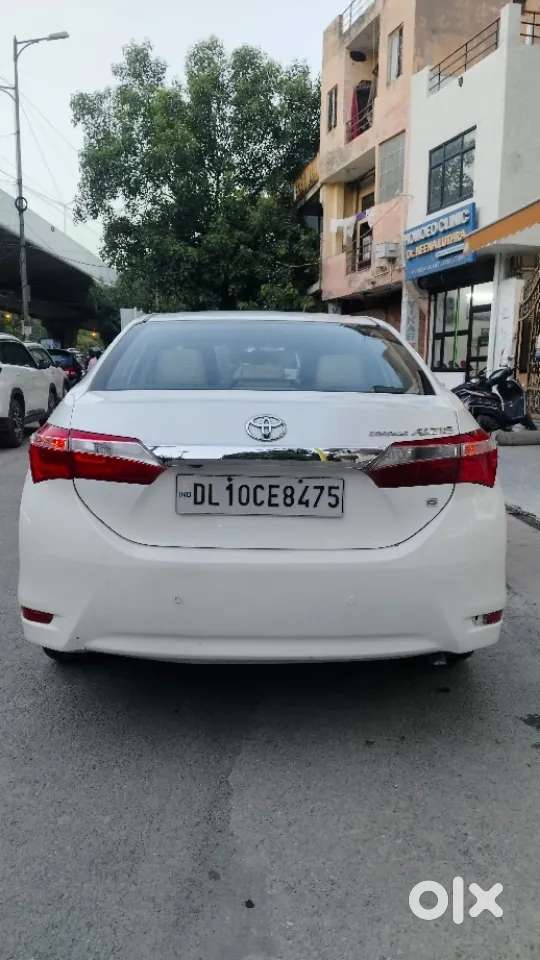 Toyota Corolla Altis 1.8 G, 2015, Petrol