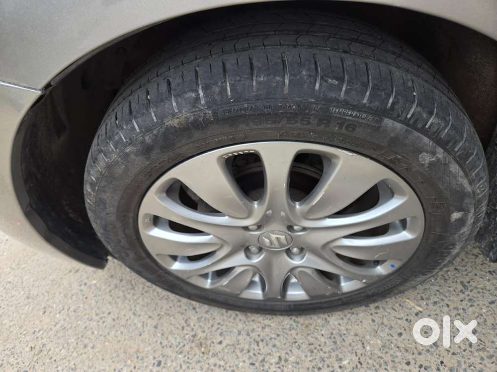 Maruti Suzuki Baleno 1.2 Cvt Zeta, 2017, Petrol