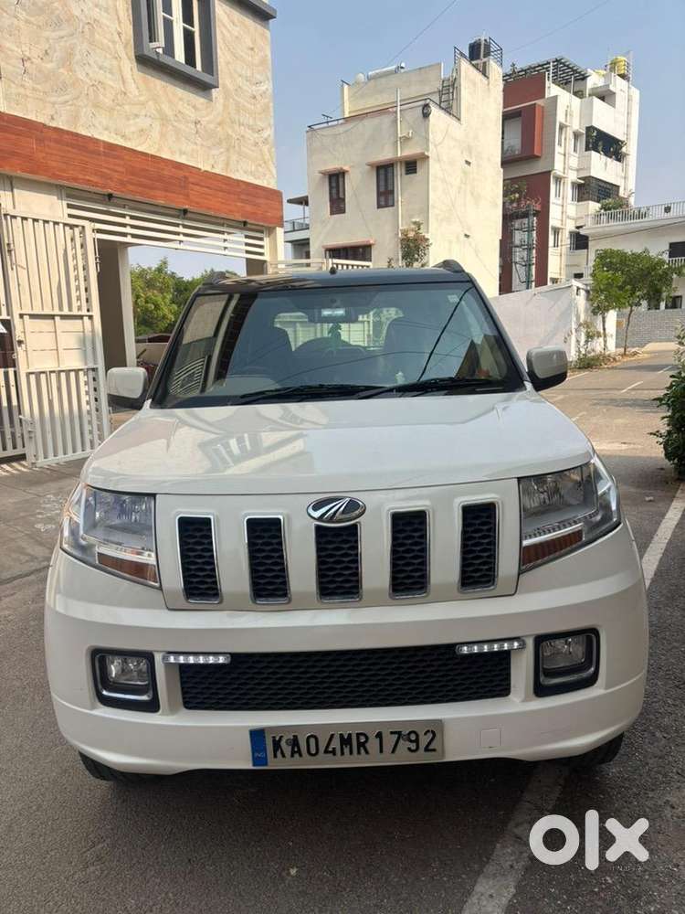 Mahindra Tuv 300 2016 Diesel Well Maintained