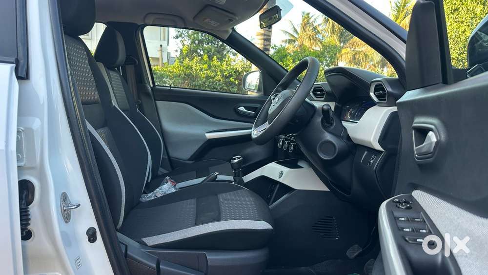 Nissan Magnite 1.0 Xv, 2021, Petrol