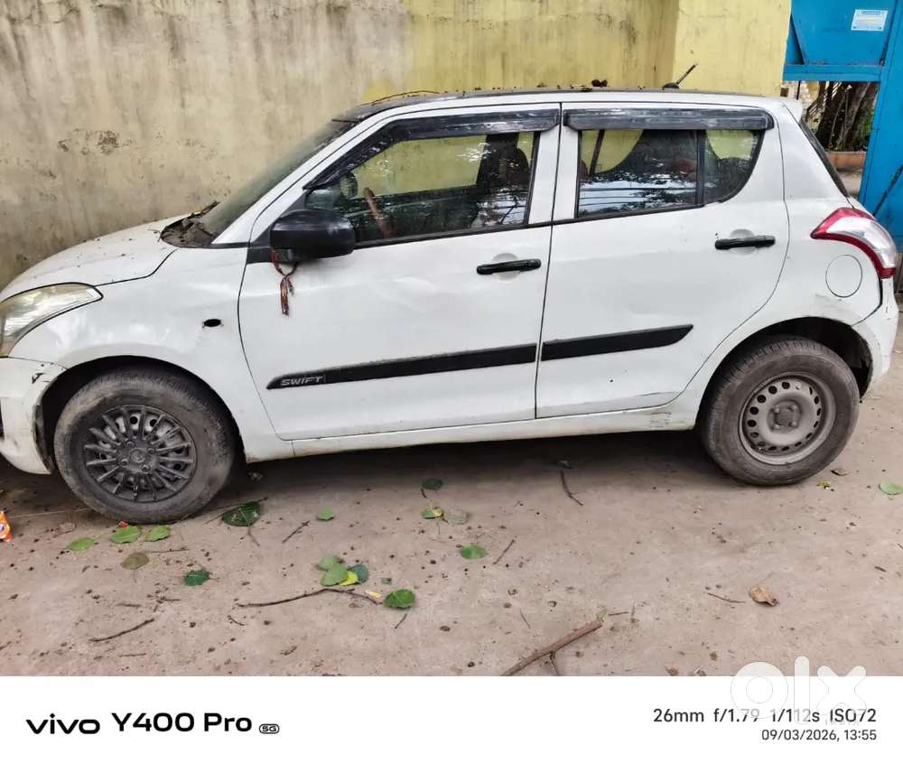 Maruti Suzuki Swift Lxi Petrol 2015 Year
