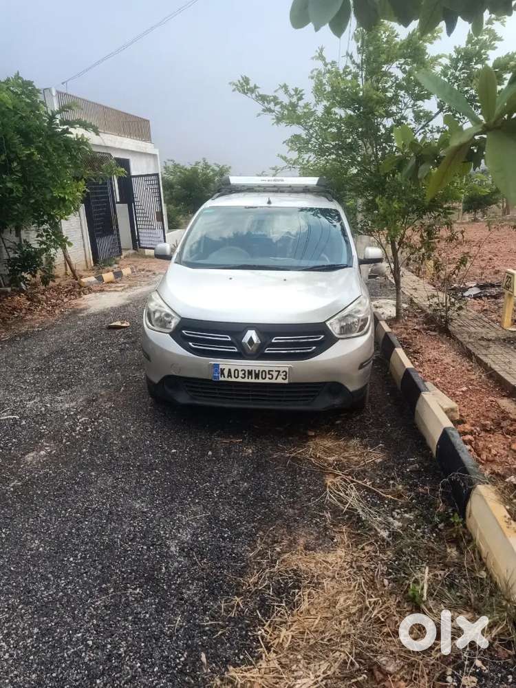 Renault Lodgy 2015 Diesel 220000 Km Driven