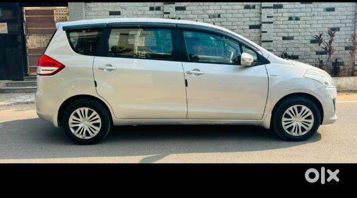 Maruti Suzuki Ertiga Vxi Abs, 2013, Petrol