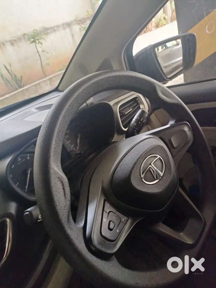 Tata Altroz Xm Plus 2023 Car
