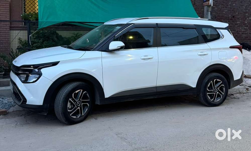 Kia Carens 2023 Petrol