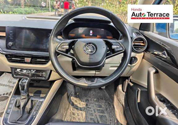 Skoda Slavia 1.0 Tsi Style At, 2023, Petrol