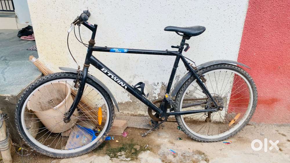 B.TWIN Bicycle for Sale &ndash; Free Kids&rsquo; Cycle Included