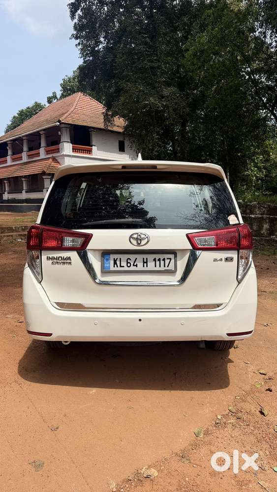 Toyota Innova Crysta 2.4 G Mt 8s, 2018, Diesel