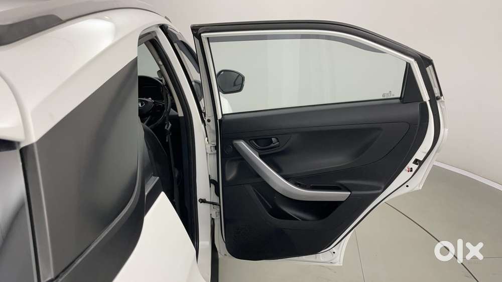 Tata Nexon 1.2 Revotron Xm, 2022, Petrol