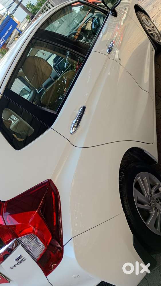 Honda Jazz V Mt Privilege, 2019, Petrol