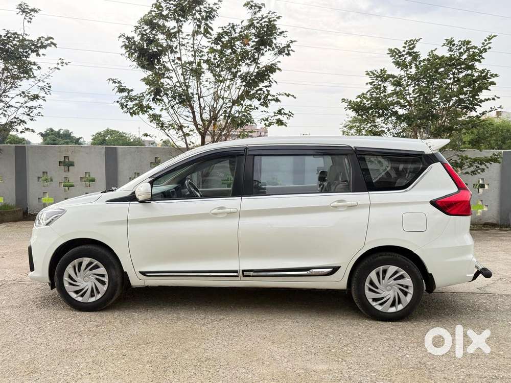Maruti Suzuki Ertiga Vxi (o) Cng, 2024, Petrol