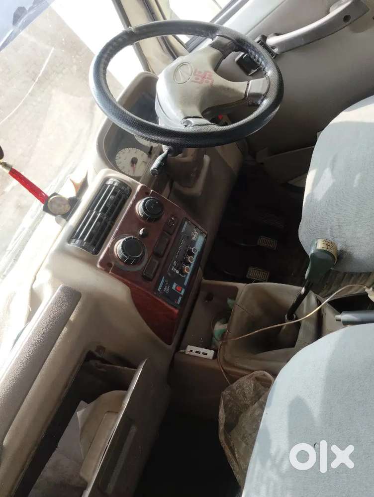 Mahindra Bolero 2009 Auto