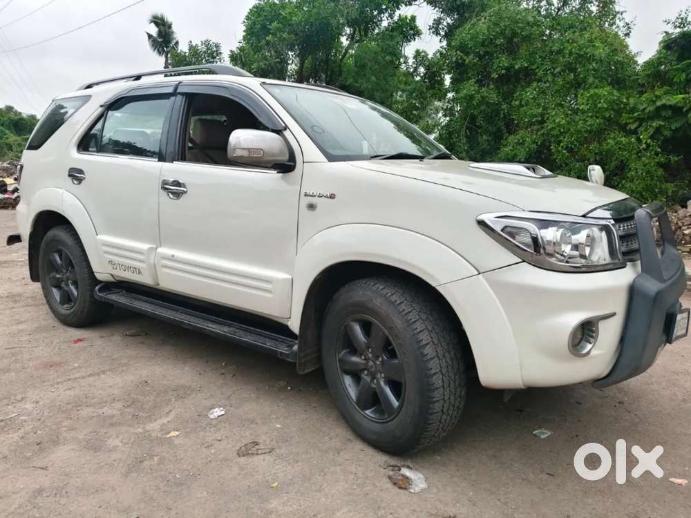 Toyota Fortuner, 2010, Diesel