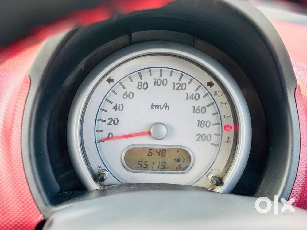 Maruti Suzuki Ritz Vxi, 2013, Petrol