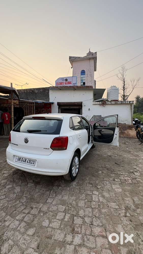 Volkswagen Polo Petrol Manual 2014