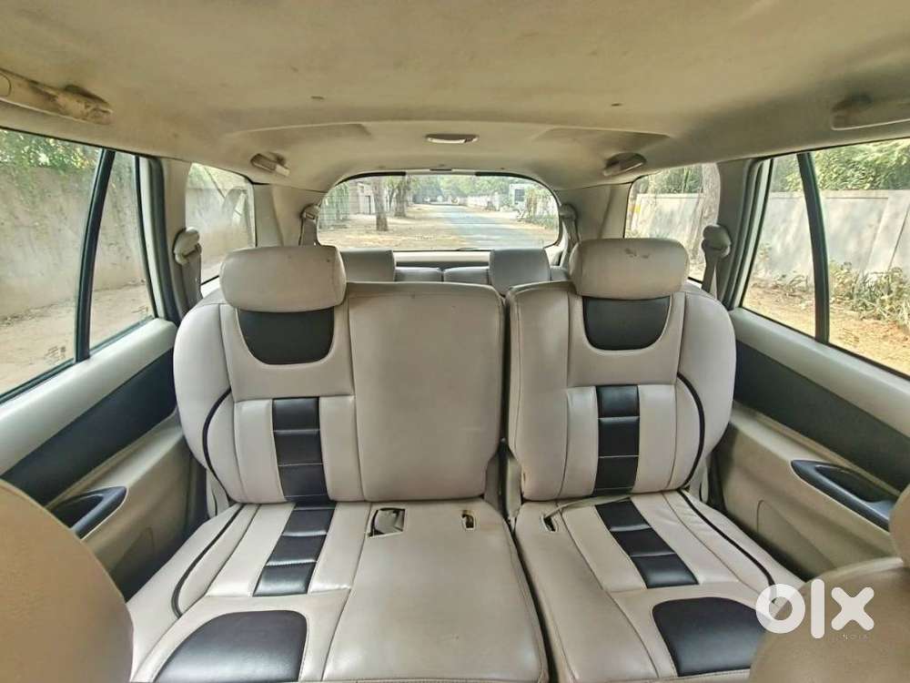Toyota Innova 2.5 G (diesel) 8 Seater, 2009, Diesel