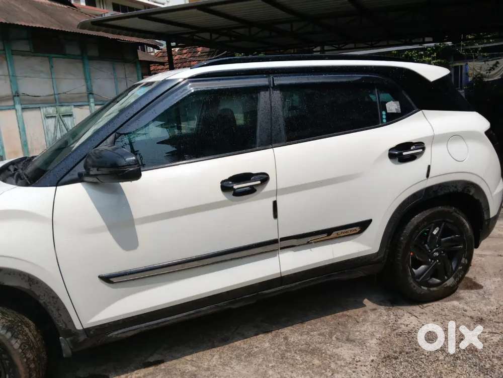 As-01 Creta Knight Diesel  Better Than New  27kmpl  Warranty
