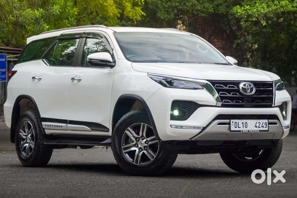 Toyota Fortuner 4x2 At 2.7 Petrol, 2025, Petrol