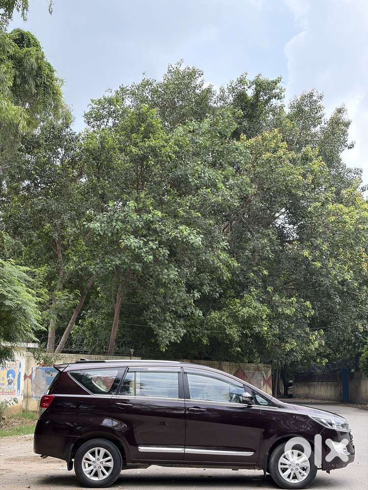 Toyota Innova Crysta 2.4 G Mt, 2020, Diesel
