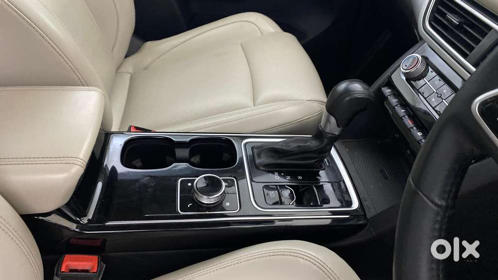 Mahindra Xuv700 2.2 Ax 7 Diesel At Str Awd, 2023, Diesel
