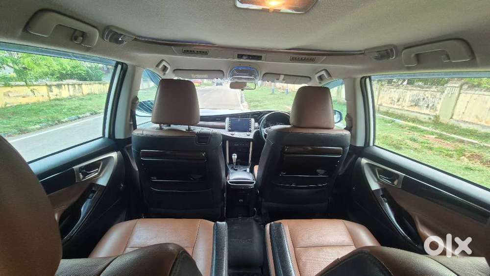 Toyota Innova Crysta [2020-ongoing] 2.4 Zx At 7 Str, 2022, Diesel