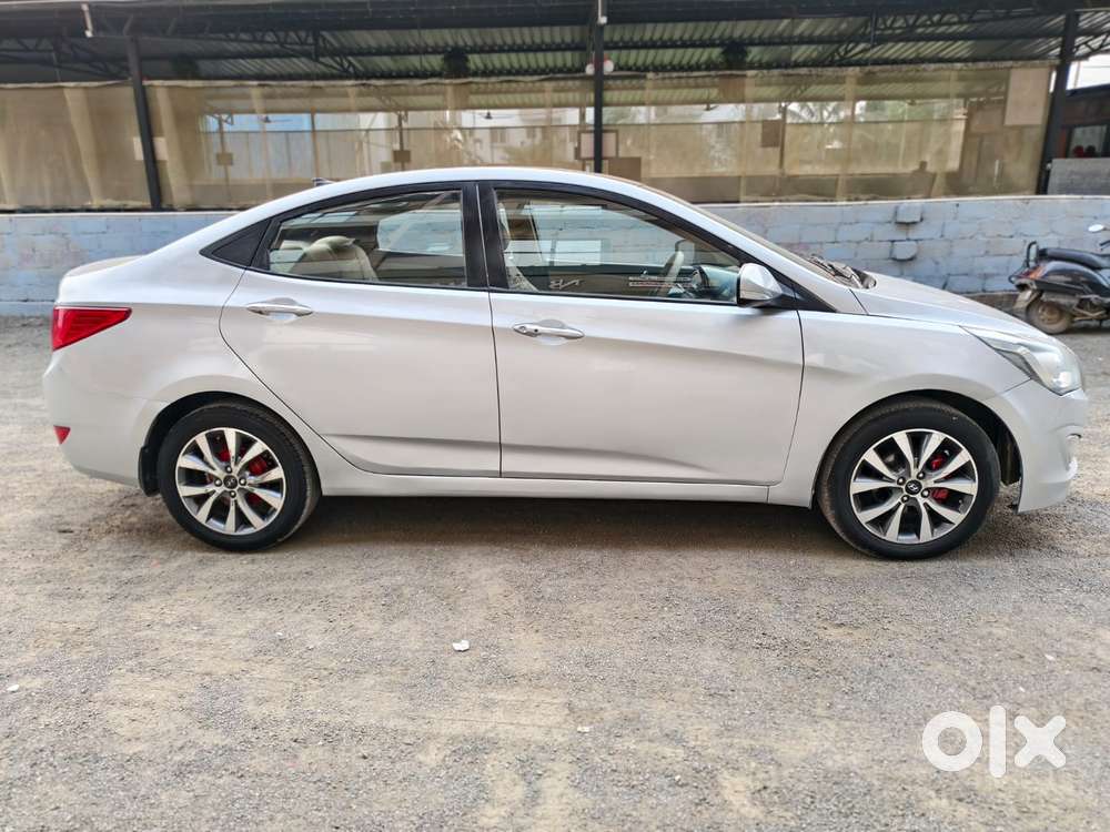 Hyundai Verna 1.6 Sx (o) Vtvt, 2015, Petrol