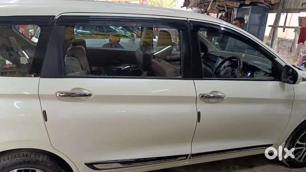 Maruti Suzuki Ertiga 2023 Petrol 21000 Km Driven
