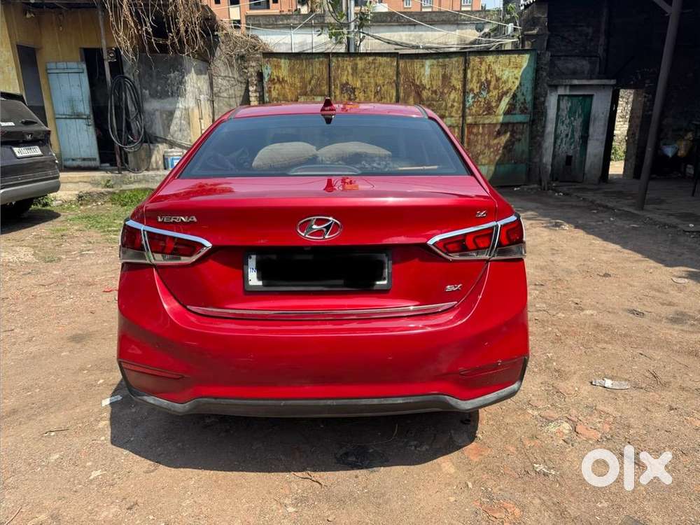 Hyundai Verna 2017 Petrol 65700 Km Driven