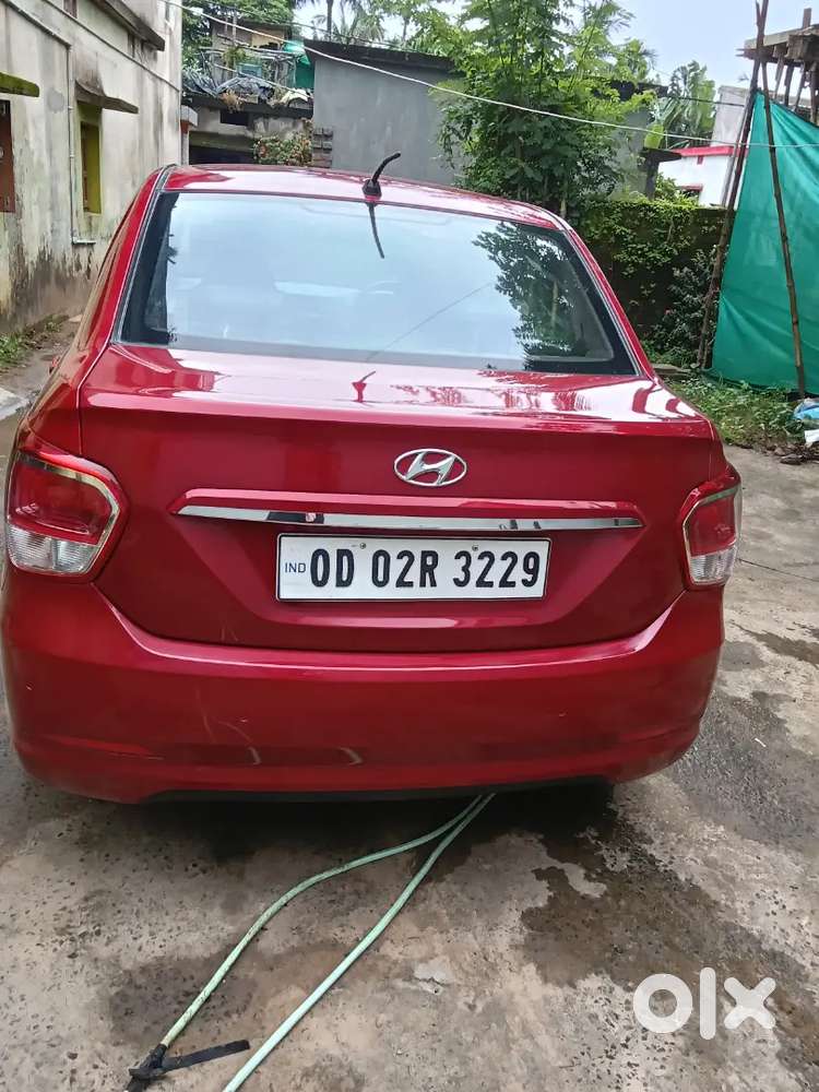 Hyundai Xcent Diesel 2015 Top Model