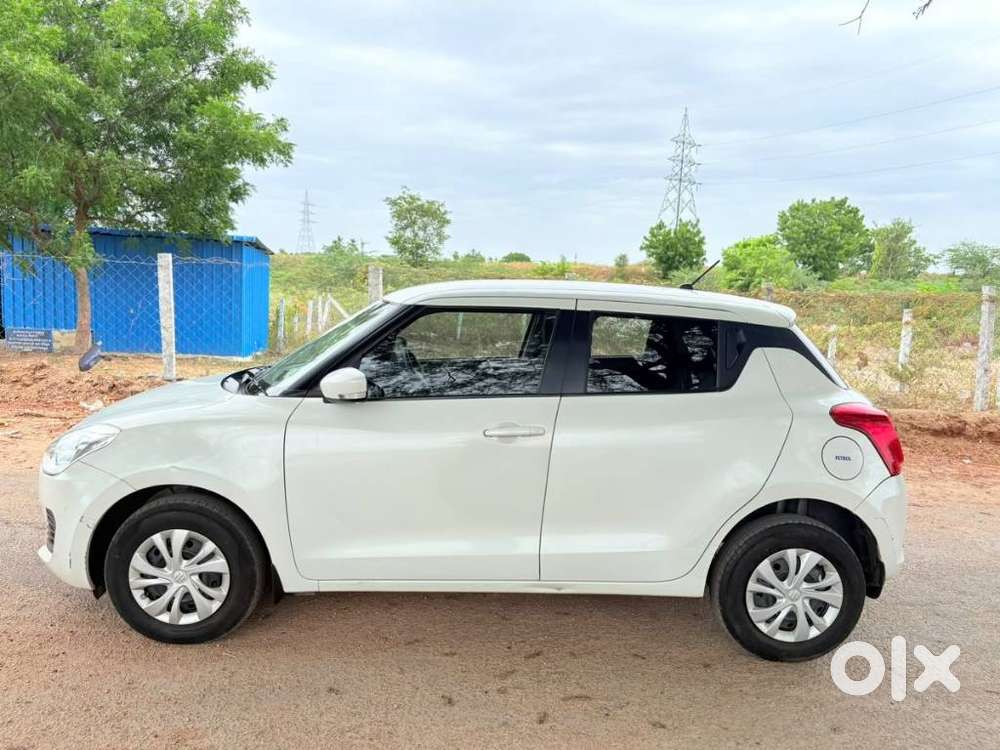 Maruti Suzuki Swift Vxi Ags, 2018