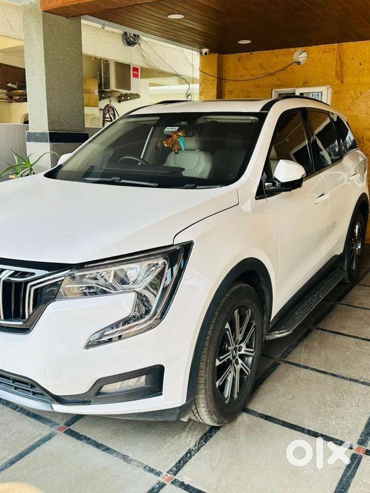 Mahindra Xuv700 2023 Diesel 27000 Km Driven