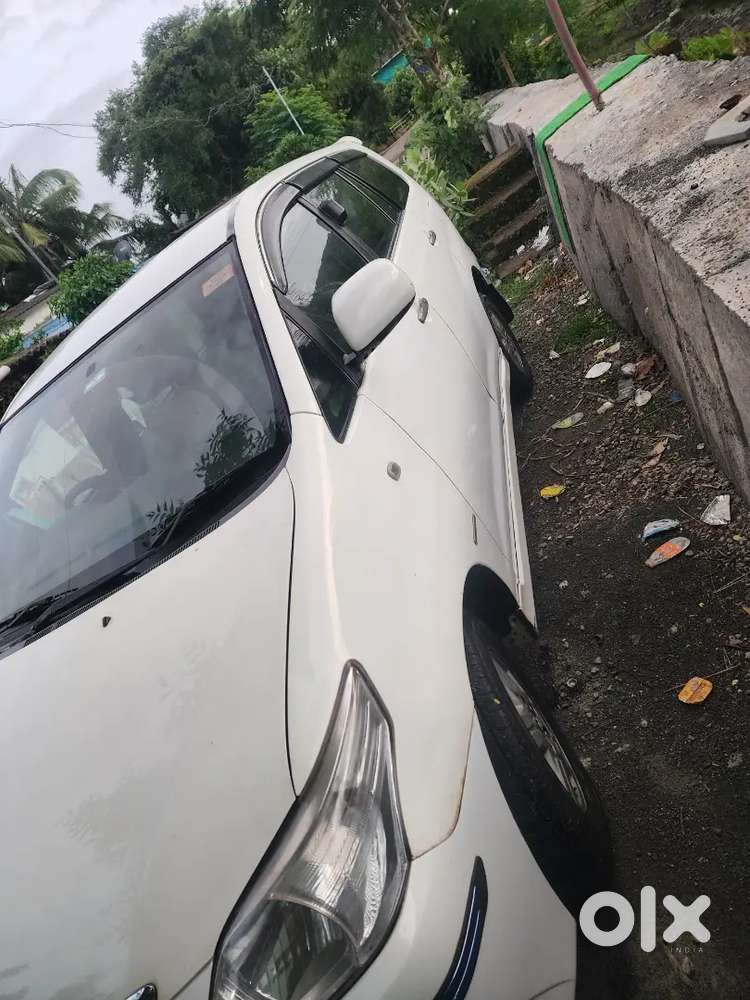Toyota Innova 2.5 G1 2012
