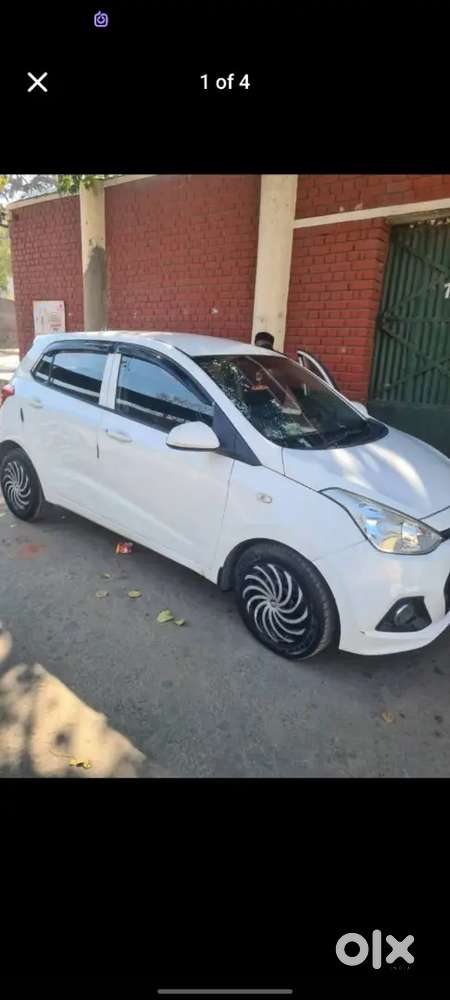 I 10 Grand Diesel White Colour Less Driven