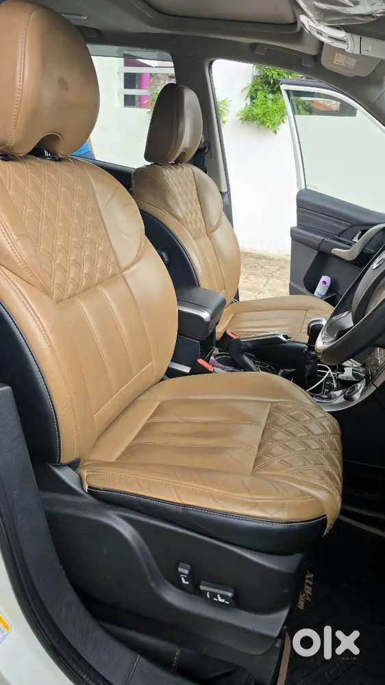 Mahindra Xuv500 Diesel 2019 Very Low Km