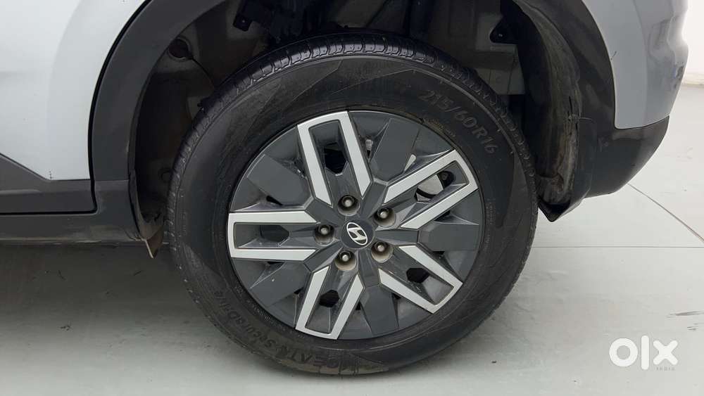 Hyundai Venue 1.0 S (o) Turbo Dct, 2022, Petrol