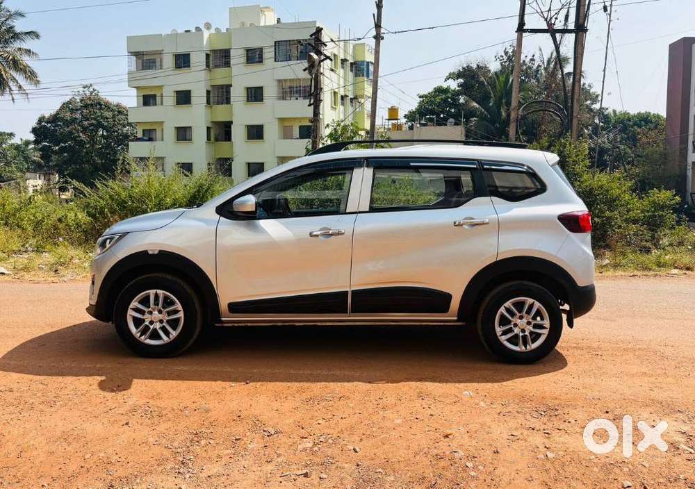 Renault Triber Rxl, 2022, Petrol