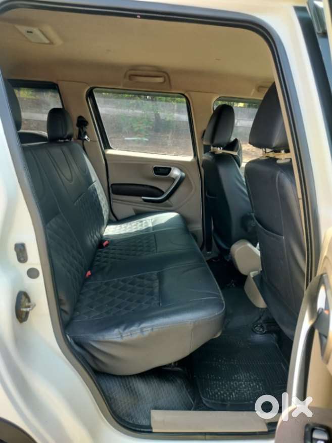 Mahindra Tuv 300 T10, 2019, Diesel