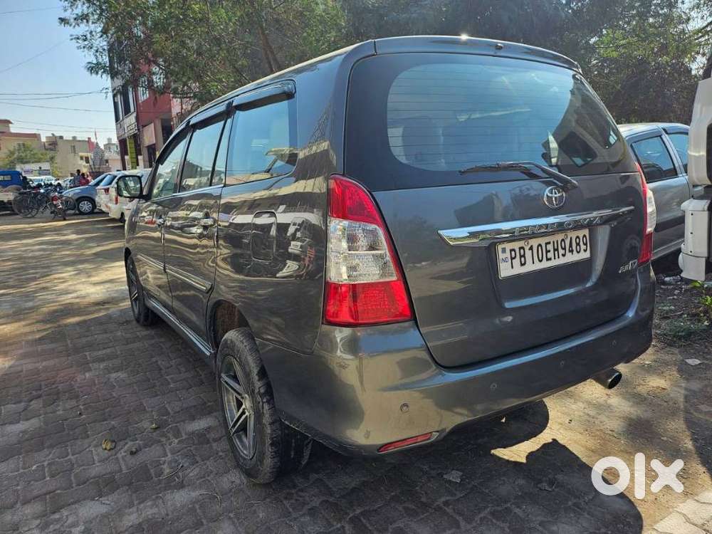 Toyota Innova 2.5 G (diesel) 7 Seater, 2012, Diesel