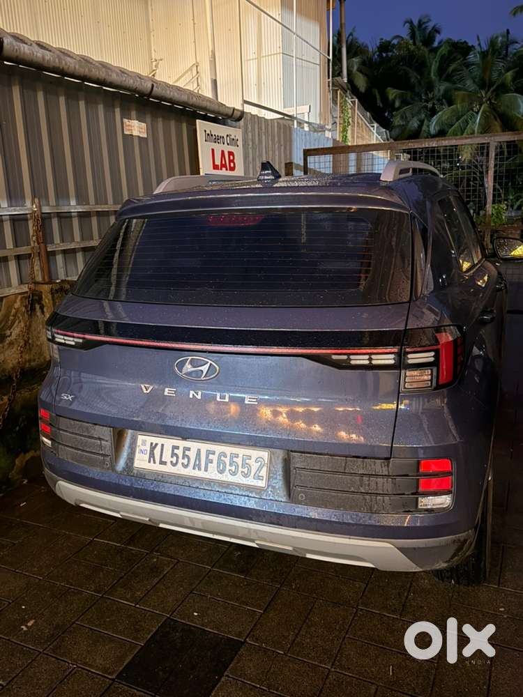 Hyundai Venue Petrol 2022