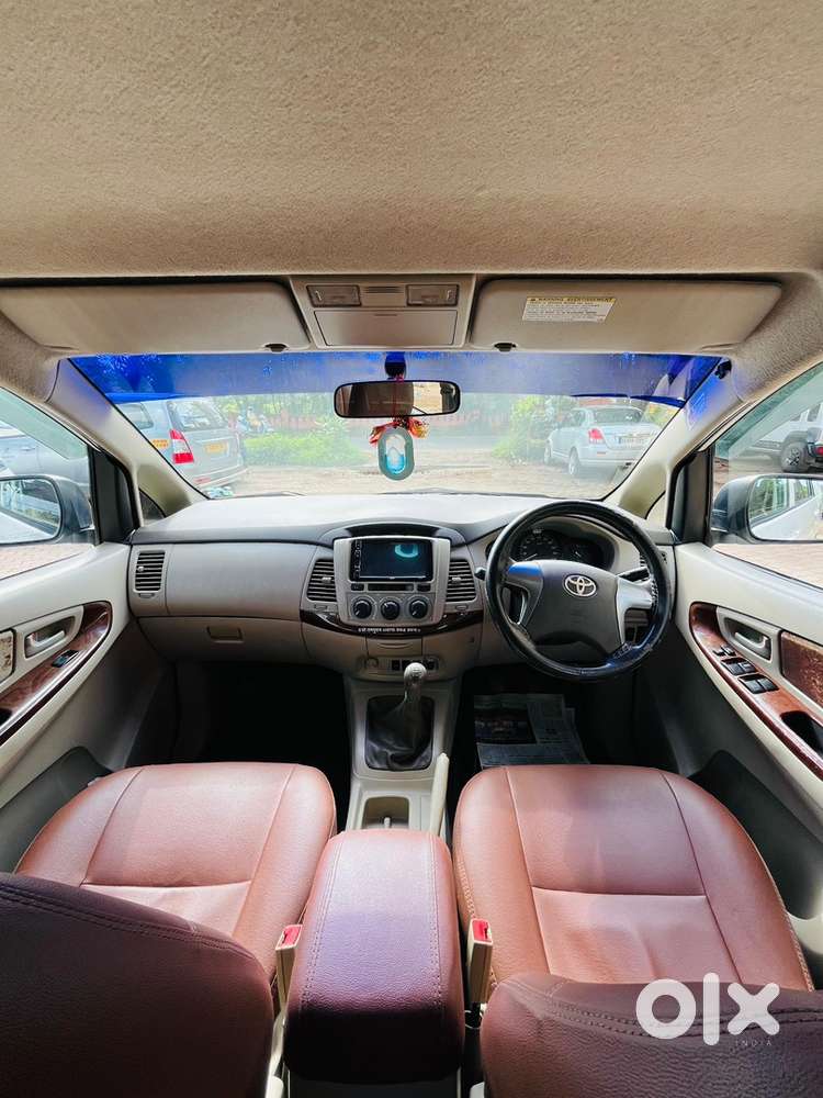 Toyota Innova 2014 Diesel Well Maintained