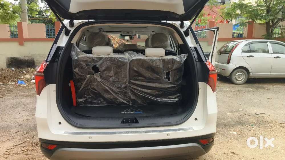 Mahindra Xuv700 2022 Petrol 11999 Kms Driven