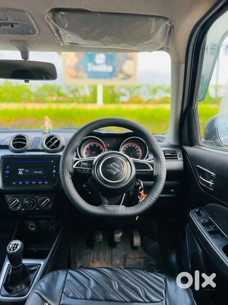 Maruti Suzuki Swift Vvt Vxi, 2021, Petrol