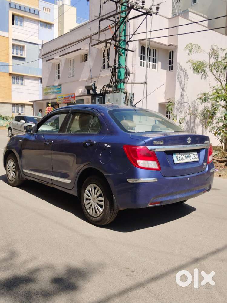 Maruti Suzuki Swift Dzire Vxi(o) Amt, 2017, Petrol