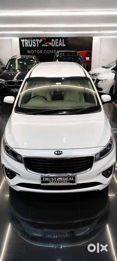 Kia Carnival Premium, 2020, Diesel