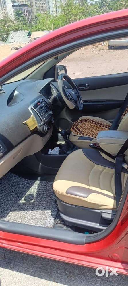 Hyundai I20 2012 Petrol 65000 Km Driven